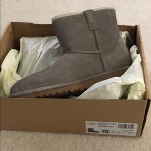 Nbw classic unlined mini perf ugg boots tan color